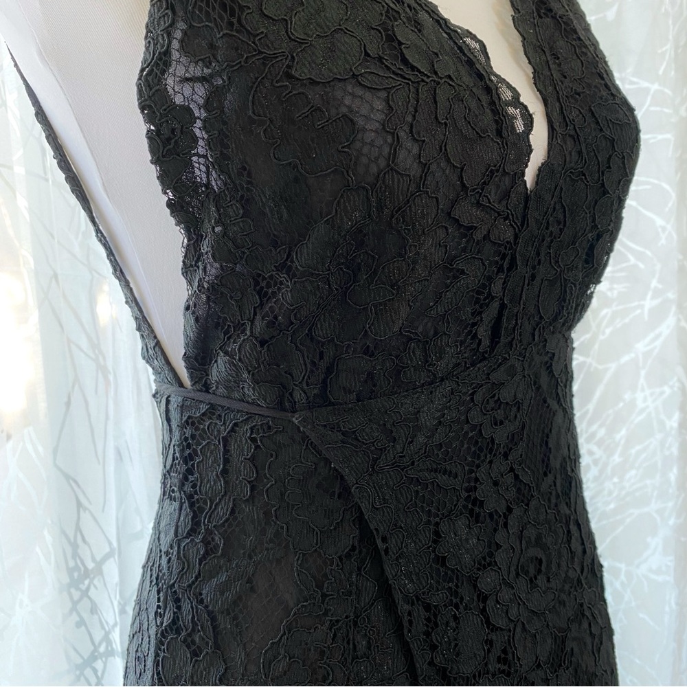 REFORMATION FRANCESCA BLACK LACE SLEEVELESS V-NECK SHEER BACK WRAP MAXI DRESS - Picture 5 of 11